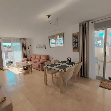 Golf&sea Penthouse With Pool View Apartment